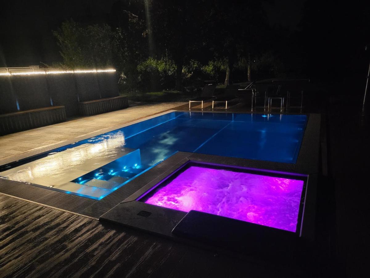 Royal Suite Parma Con Piscine Calda E Fredda Exteriör bild